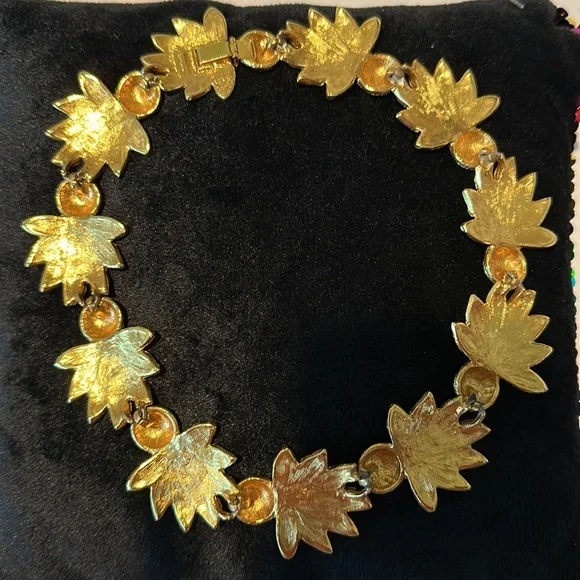 Vintage Dauplaise Abstract Leaf & Button Collar Necklace & Clip on Earrings